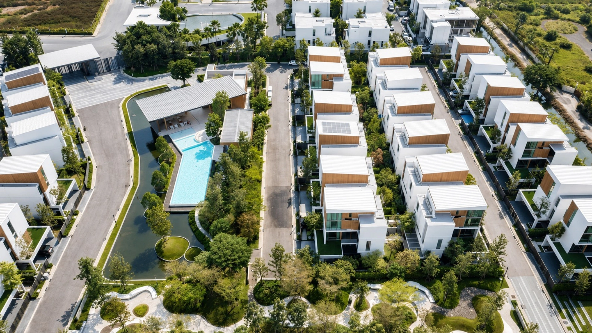 Established Luxury with a Clear Price Advantage