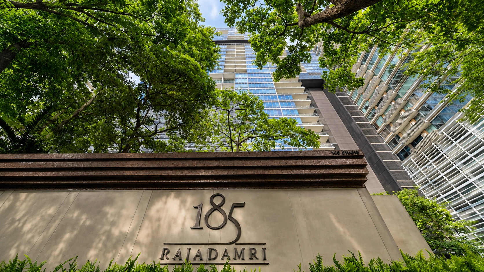 Ultimate Architectural Privacy & Prime CBD Connectivity