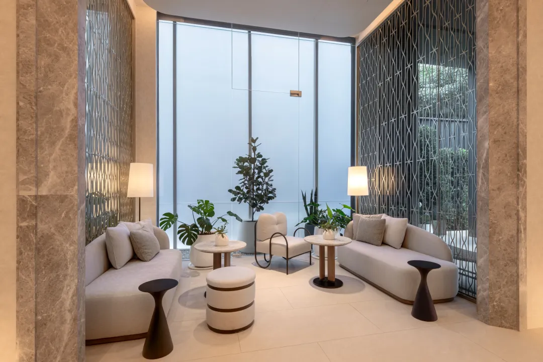 Gallery 4
